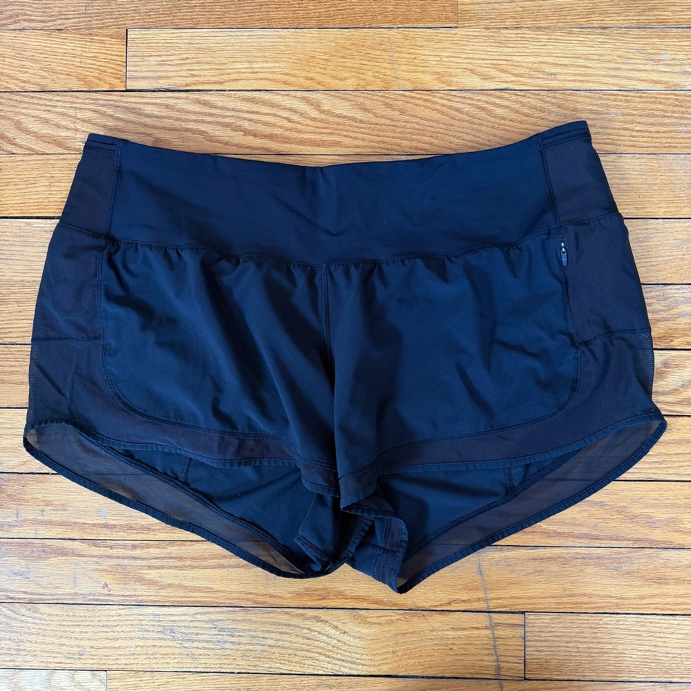 Women's Lululemon Black Mind Over Miles Shorts Size 12